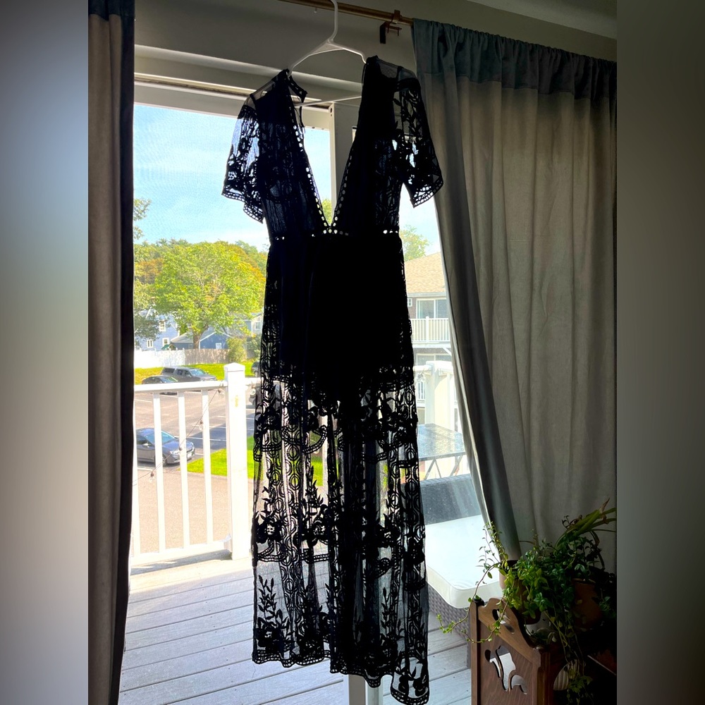 Showpo black lace dress. New with tags.